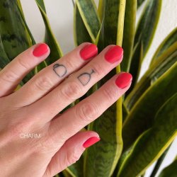 CND - VINYLUX - CHARM - NEGLELAK 