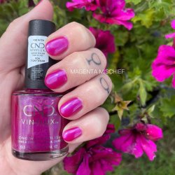 CND - VINYLUX - MAGENTA MISCHIEF - NEGLELAK 