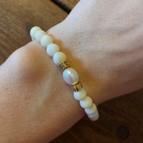 FRIIHOF+SIIG - PERLEARMBND 