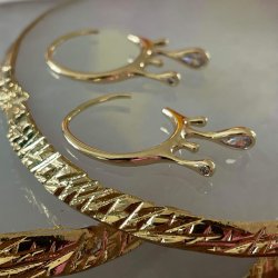 FRIIHOF+SIIG - DRIPPING HOOPS - GULDBELAGTE RERINGE 