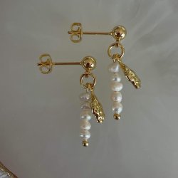 FRIIHOF+SIIG - GULDBELAGTE RESTIKKER - WHITE PEARLS